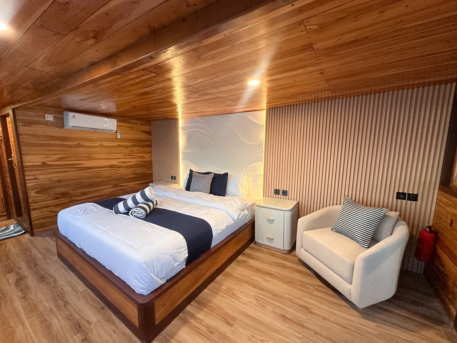 Atlantic Cabin 1