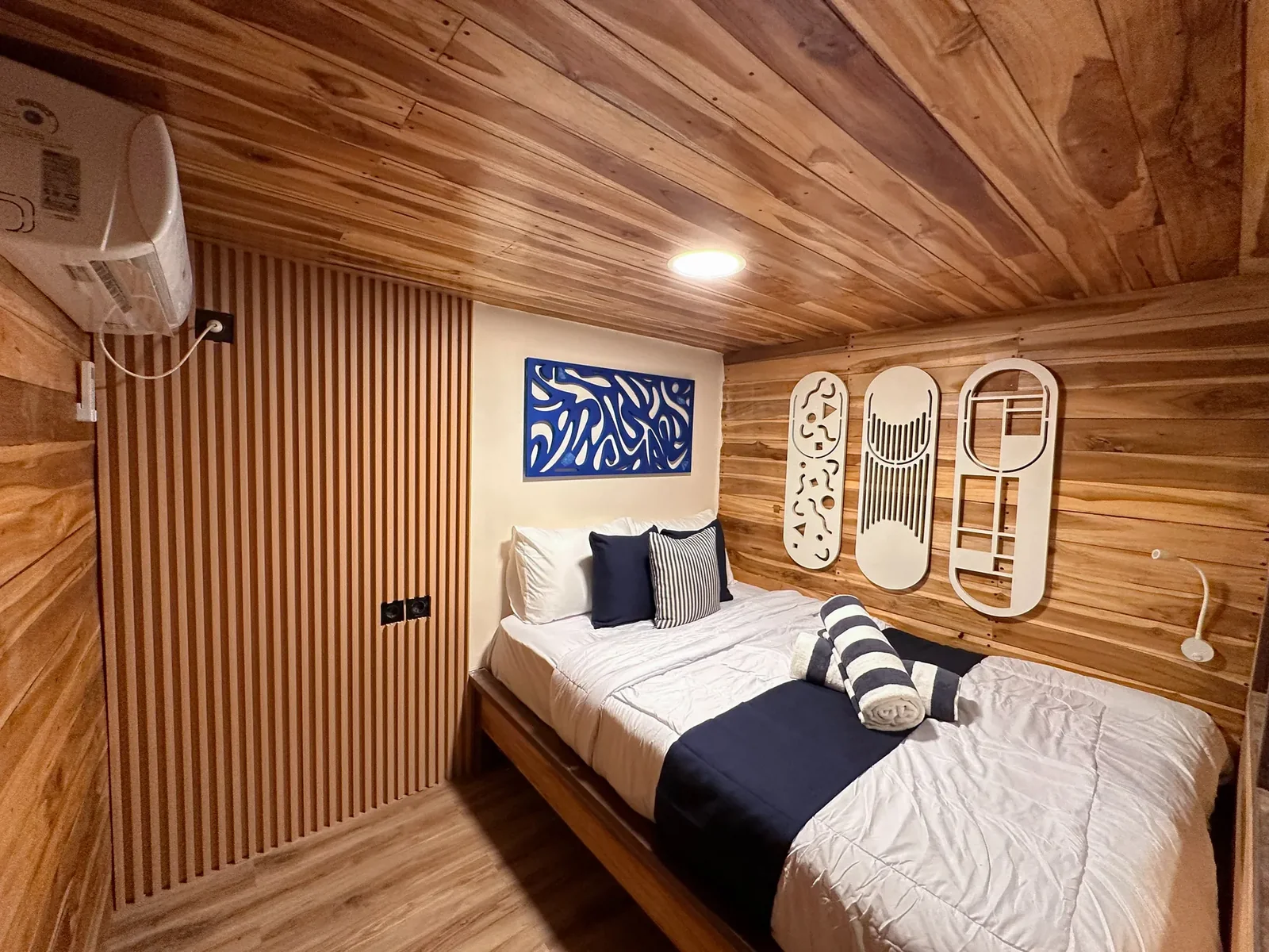 Azure Cabin 1