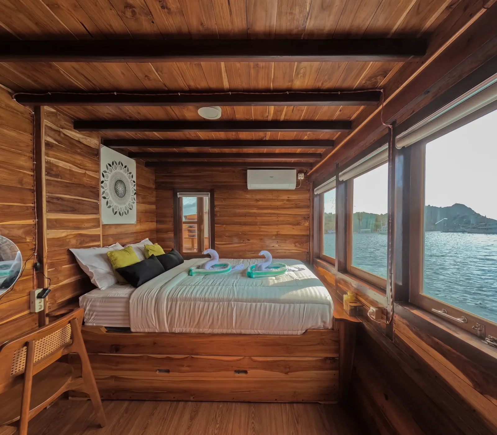 Deluxe Cabin 1
