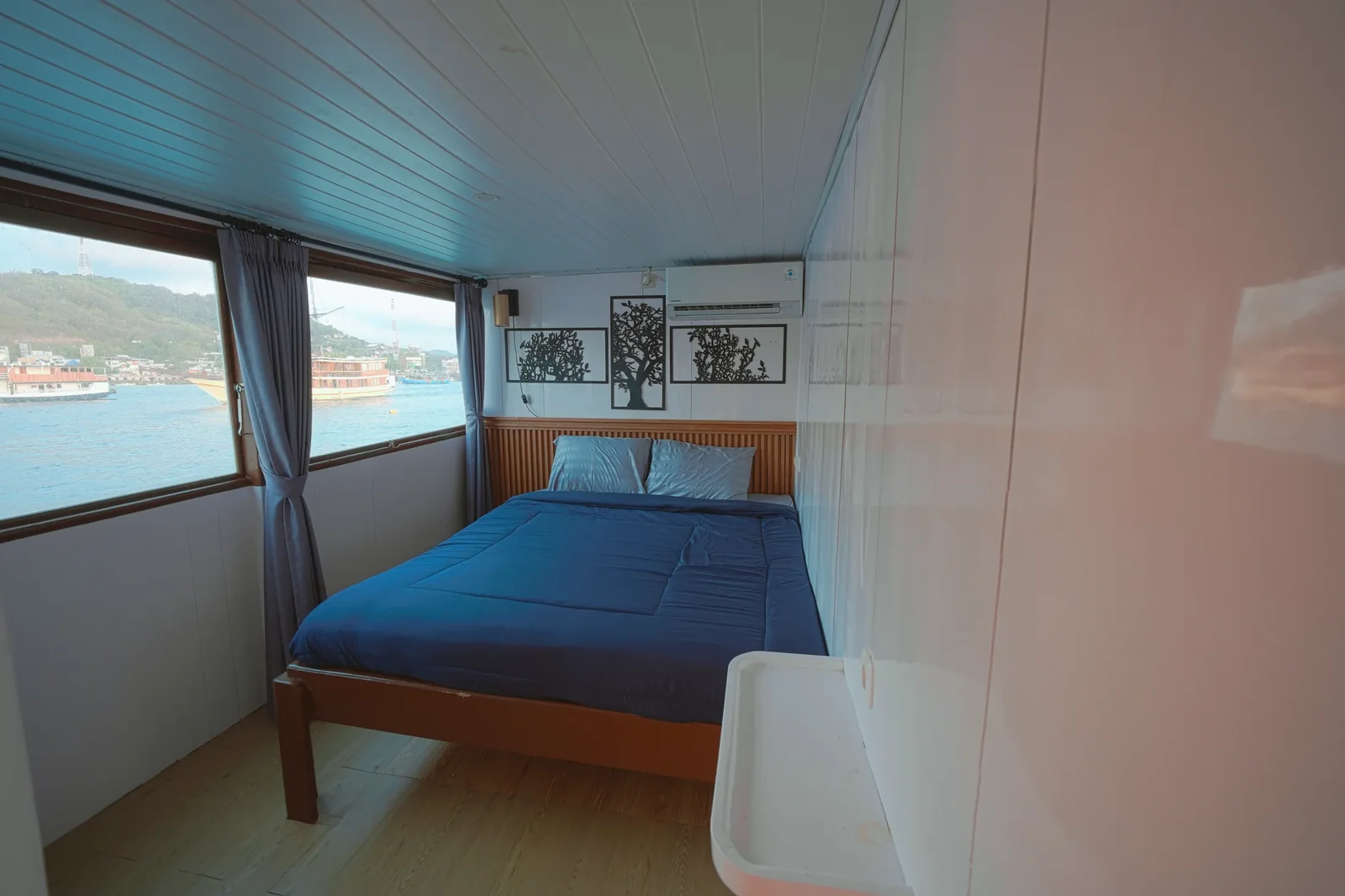 Signature Cabin