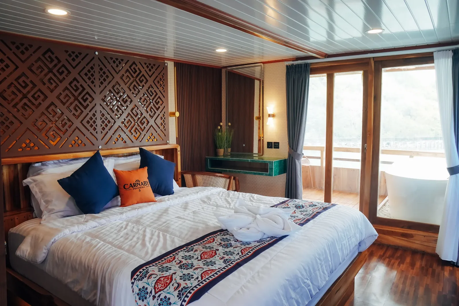 Suite Cabin