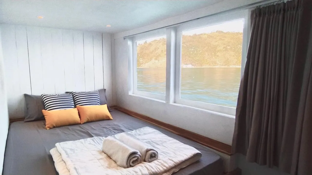 Komodo Cabin