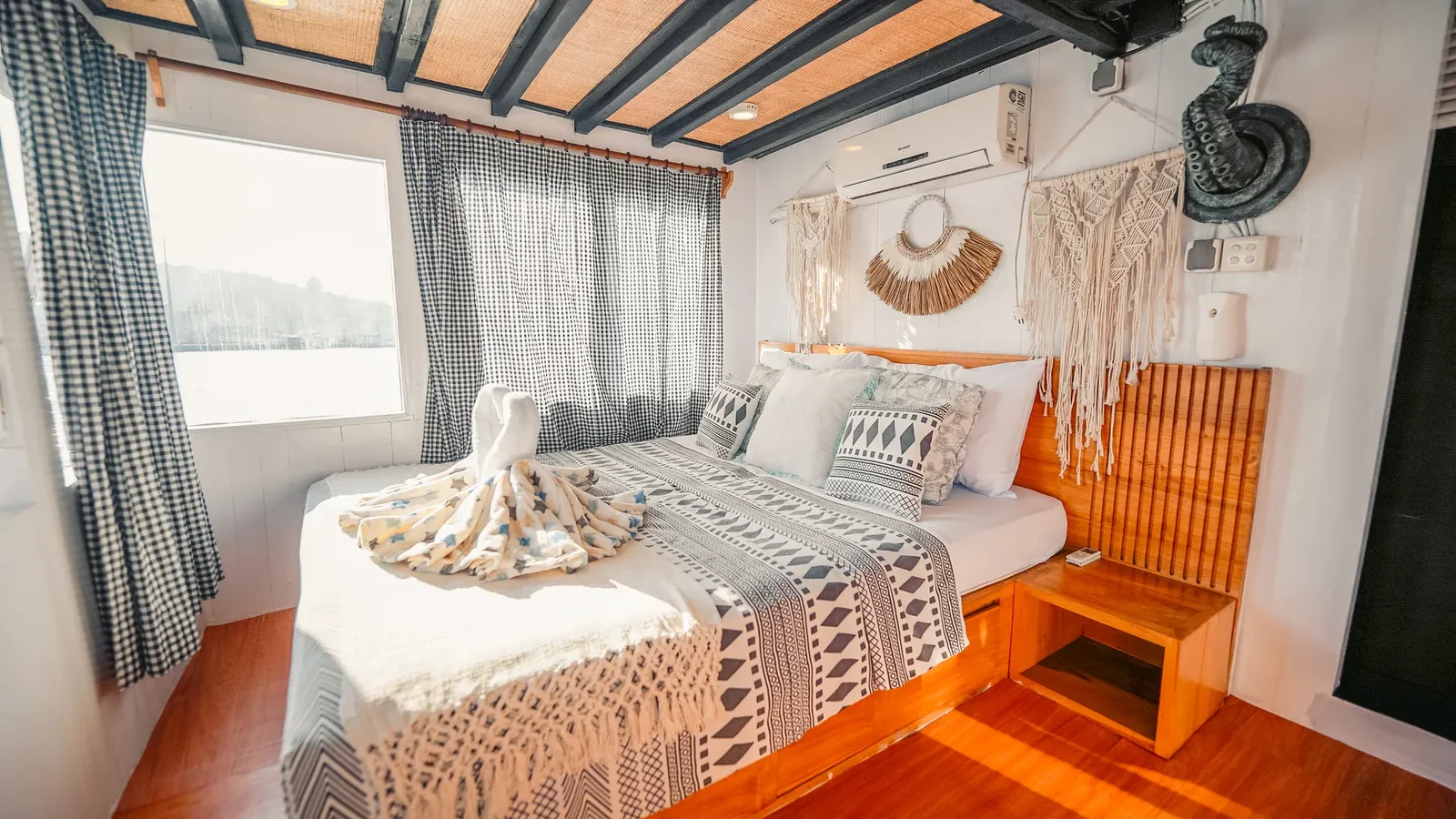 Private Cabin