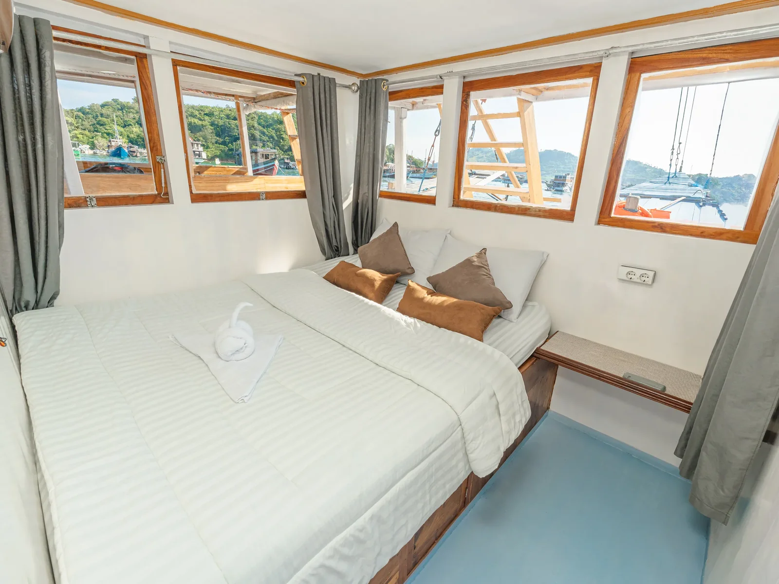 Suite Cabin