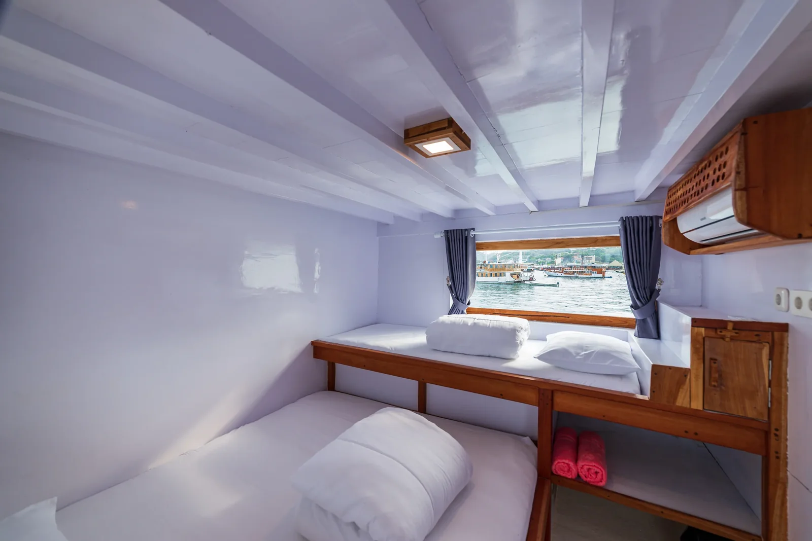 Triple Cabin