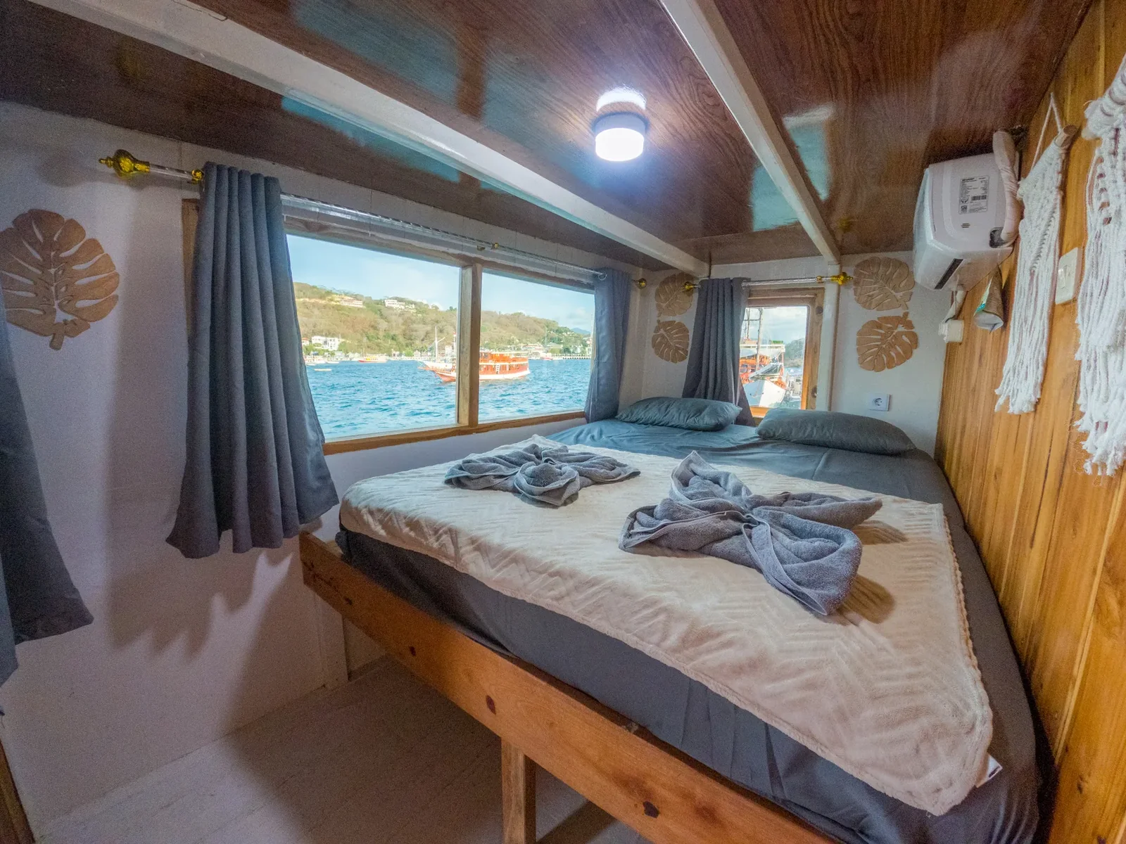 Deluxe Cabin 1