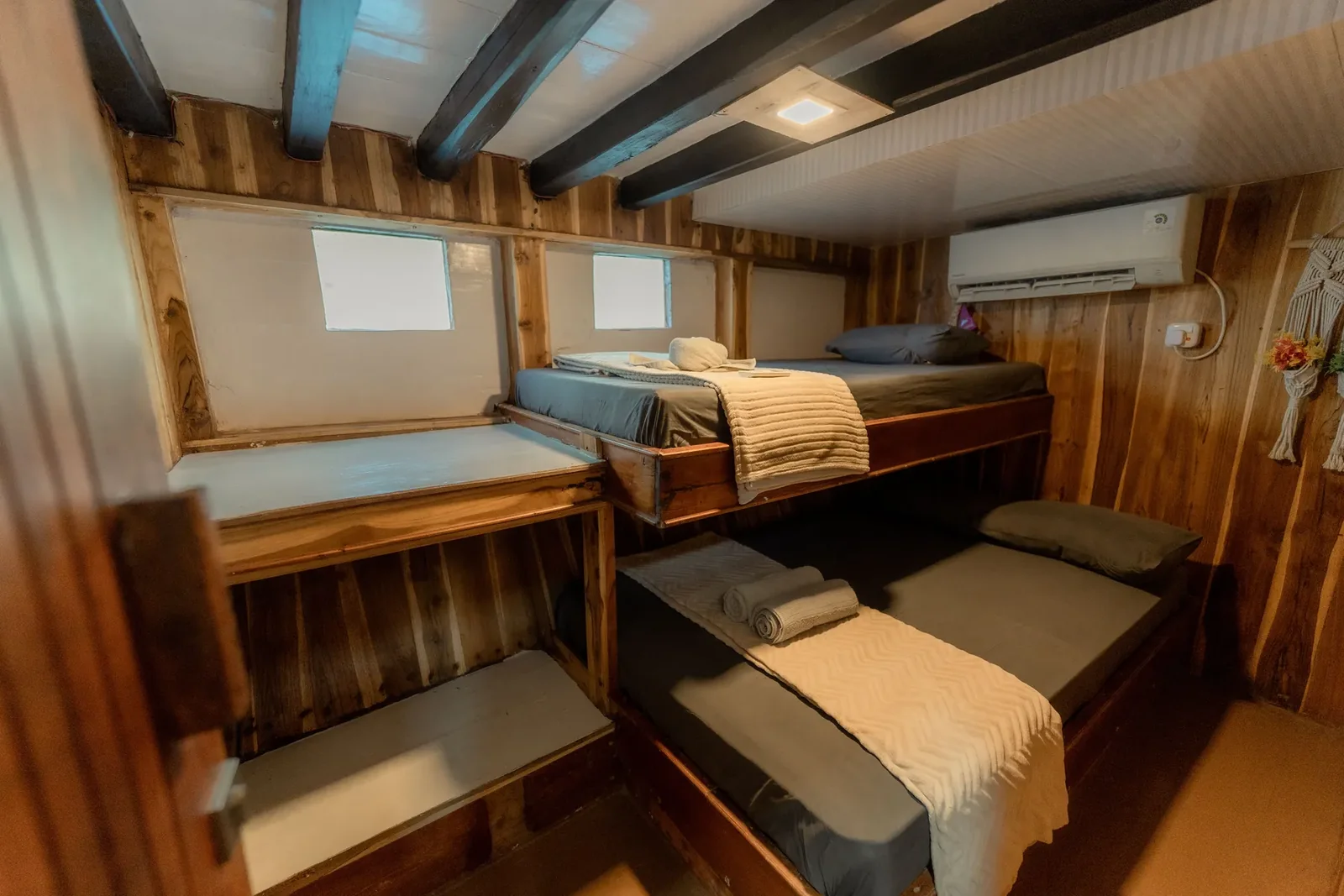 Triple Cabin 1