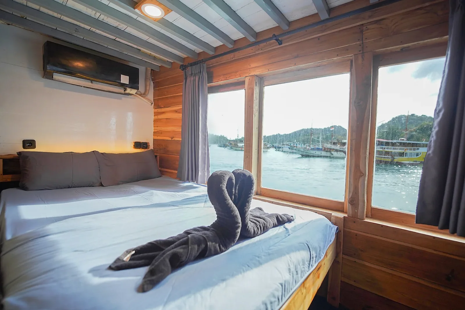 Deluxe Cabin 1