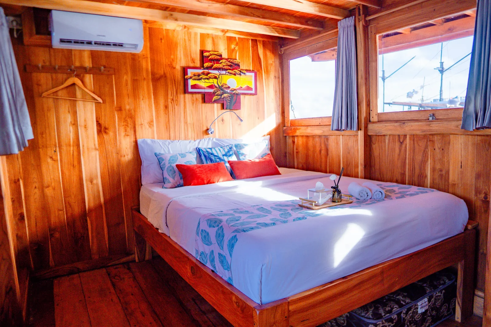 Deluxe Cabin 3