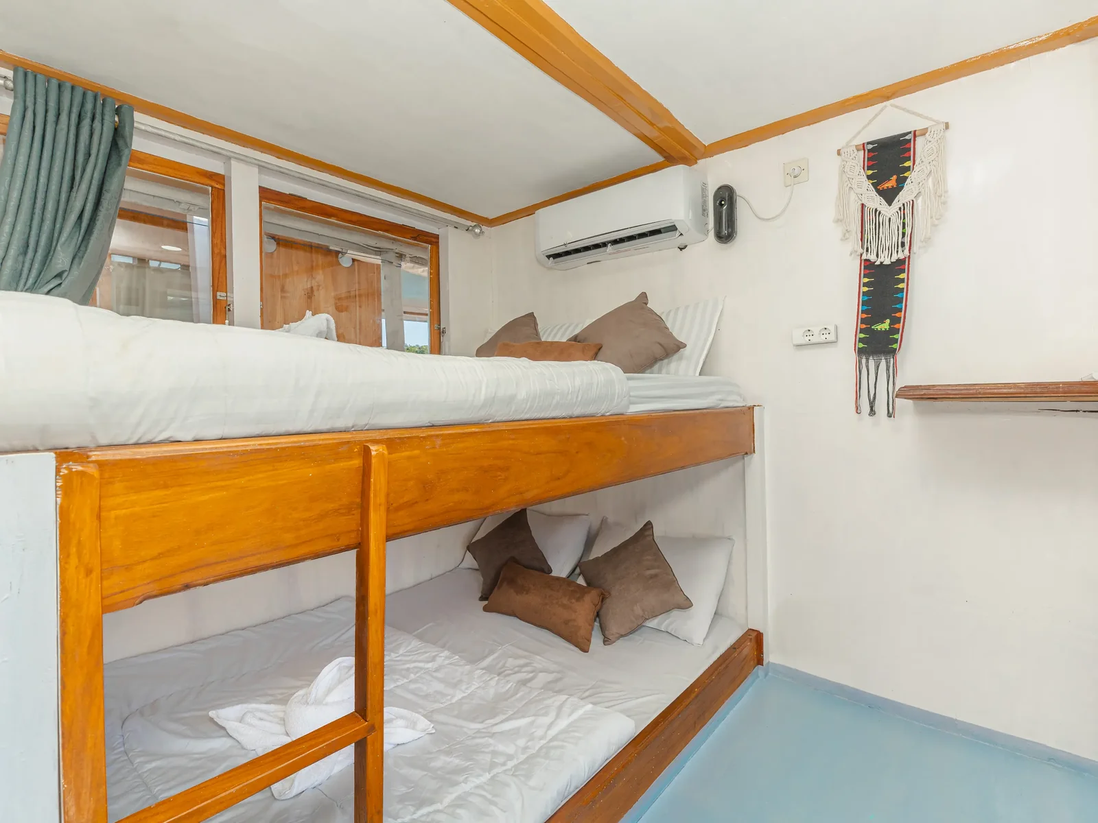 Shared Cabin 1