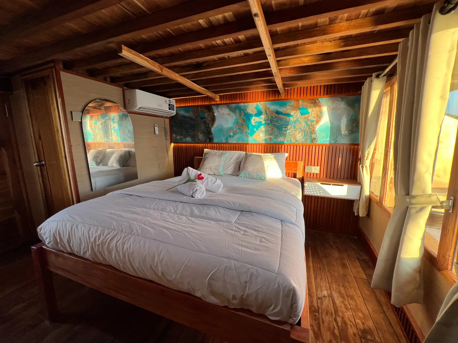 Private Cabin 1