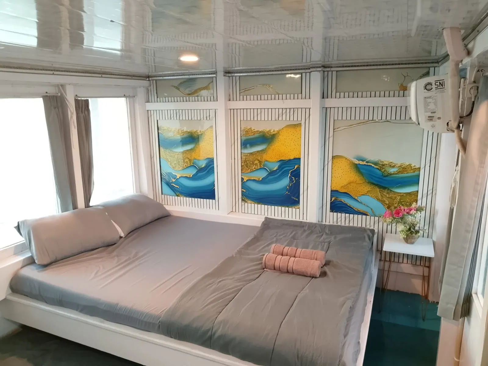 Private Cabin 2