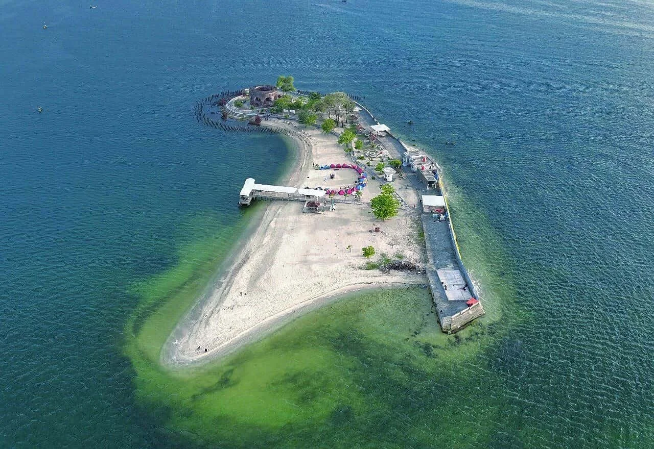 Explore Pulau Seribu (Cipir, Onrust, Kelor)